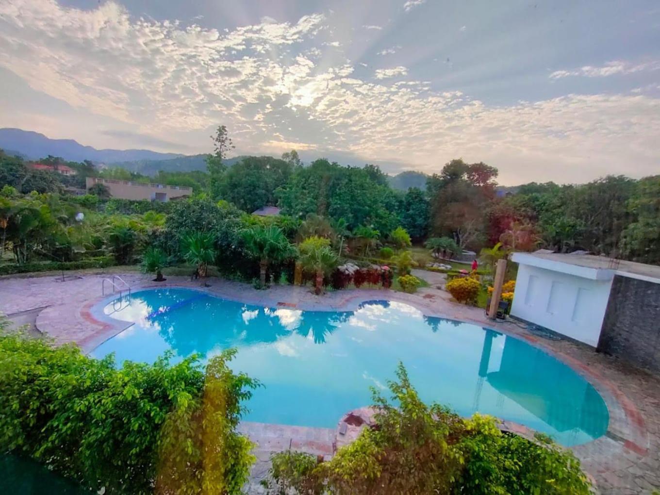 Corbett Wild Resorts & Spa Garjia Esterno foto