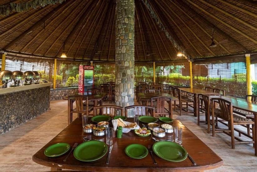 Corbett Wild Resorts & Spa Garjia Esterno foto