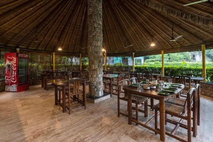 Corbett Wild Resorts & Spa Garjia Esterno foto