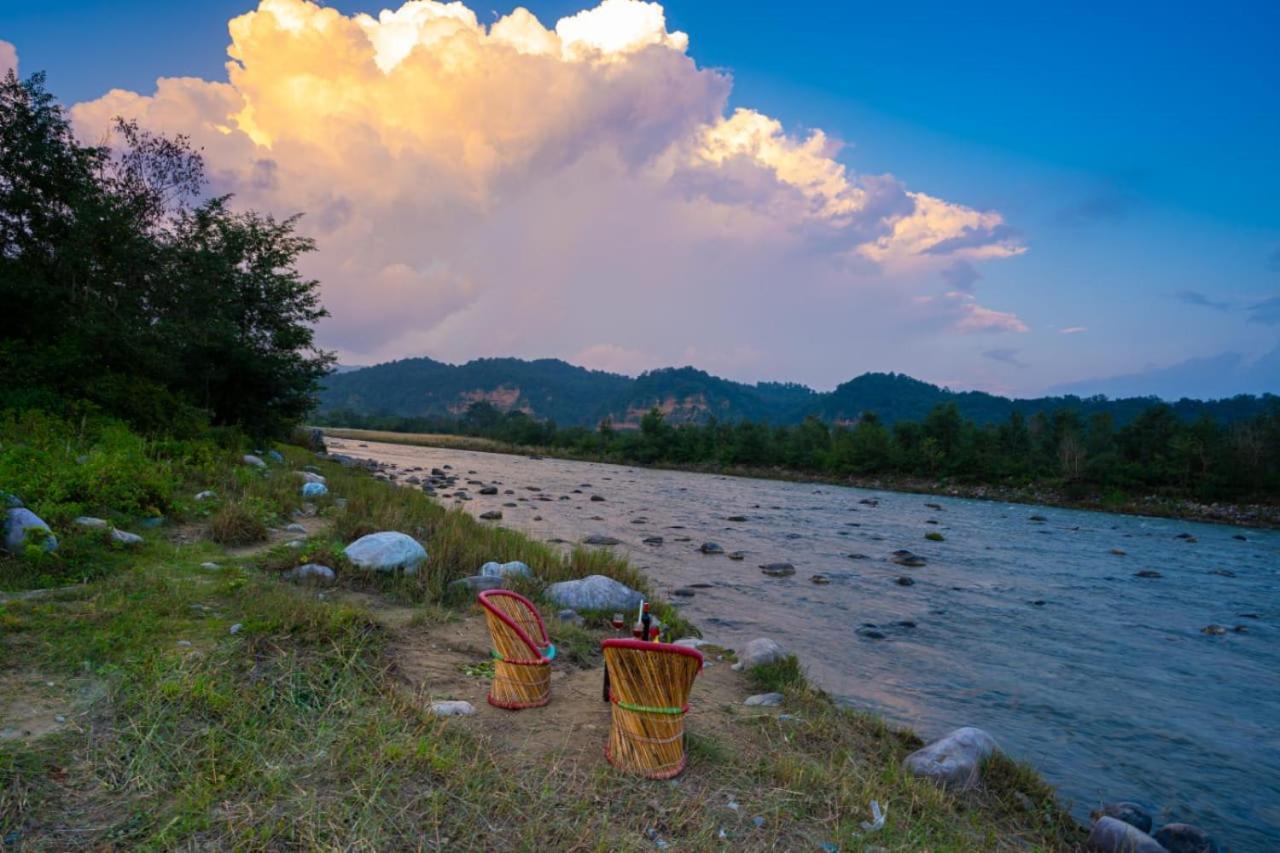 Corbett Wild Resorts & Spa Garjia Esterno foto