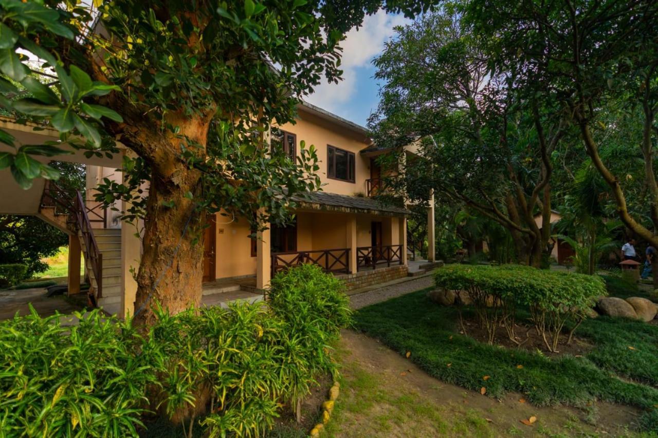 Corbett Wild Resorts & Spa Garjia Esterno foto